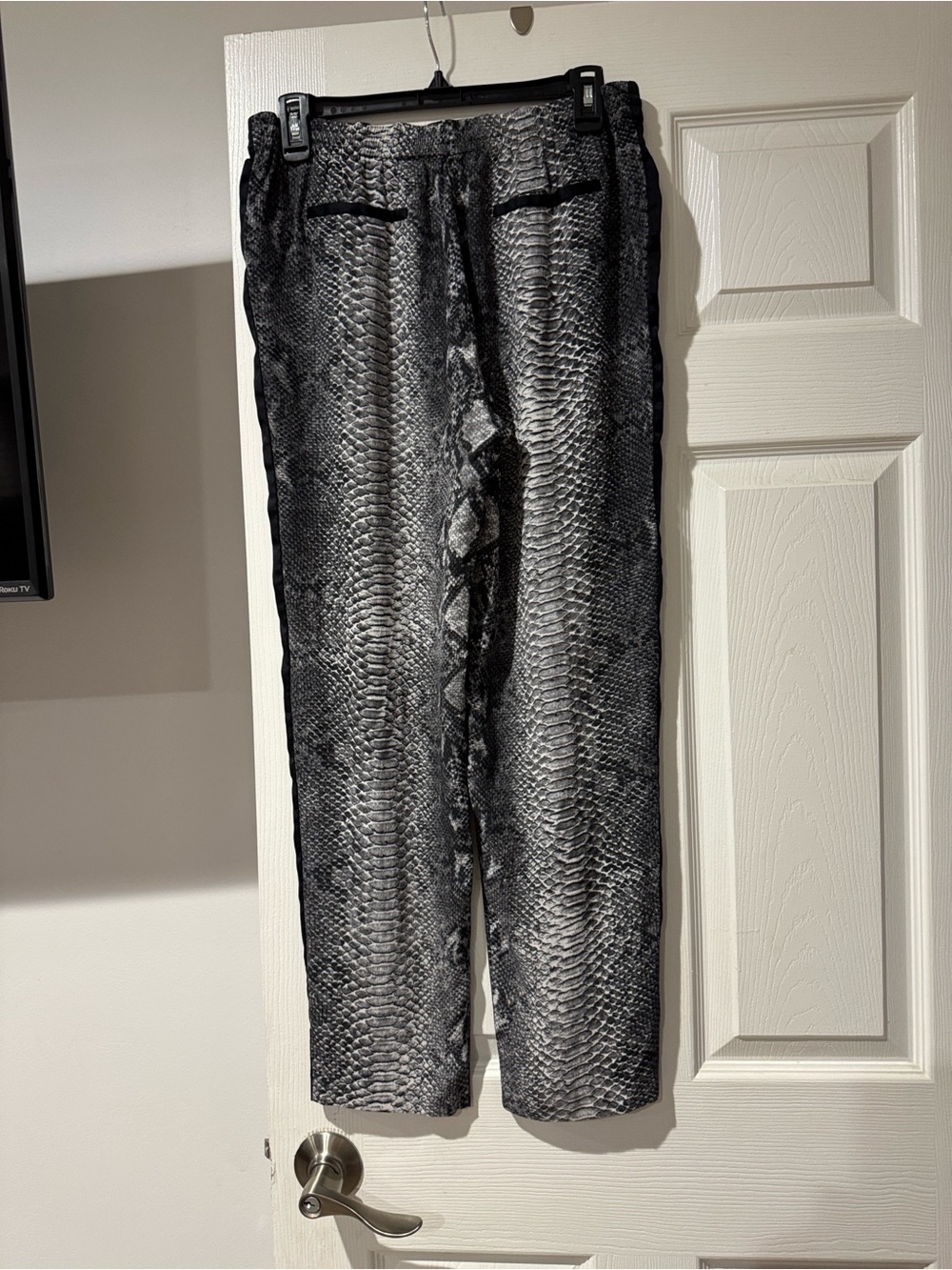 Rebeca Taylor  women Gray Snake-Print Dress Pants size 10